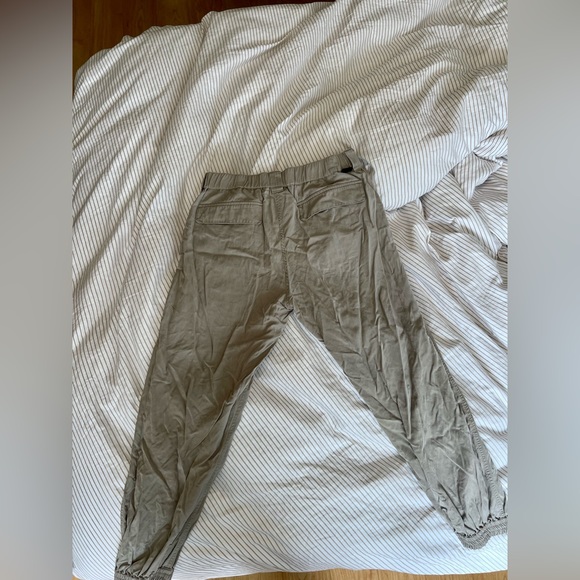 Patagonia women’s jogger | W 12 - Picture 2 of 3